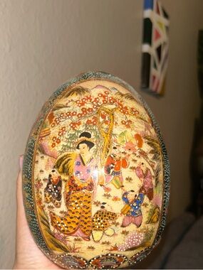 Hand-Painted Beige Decorative Asian Egg Art